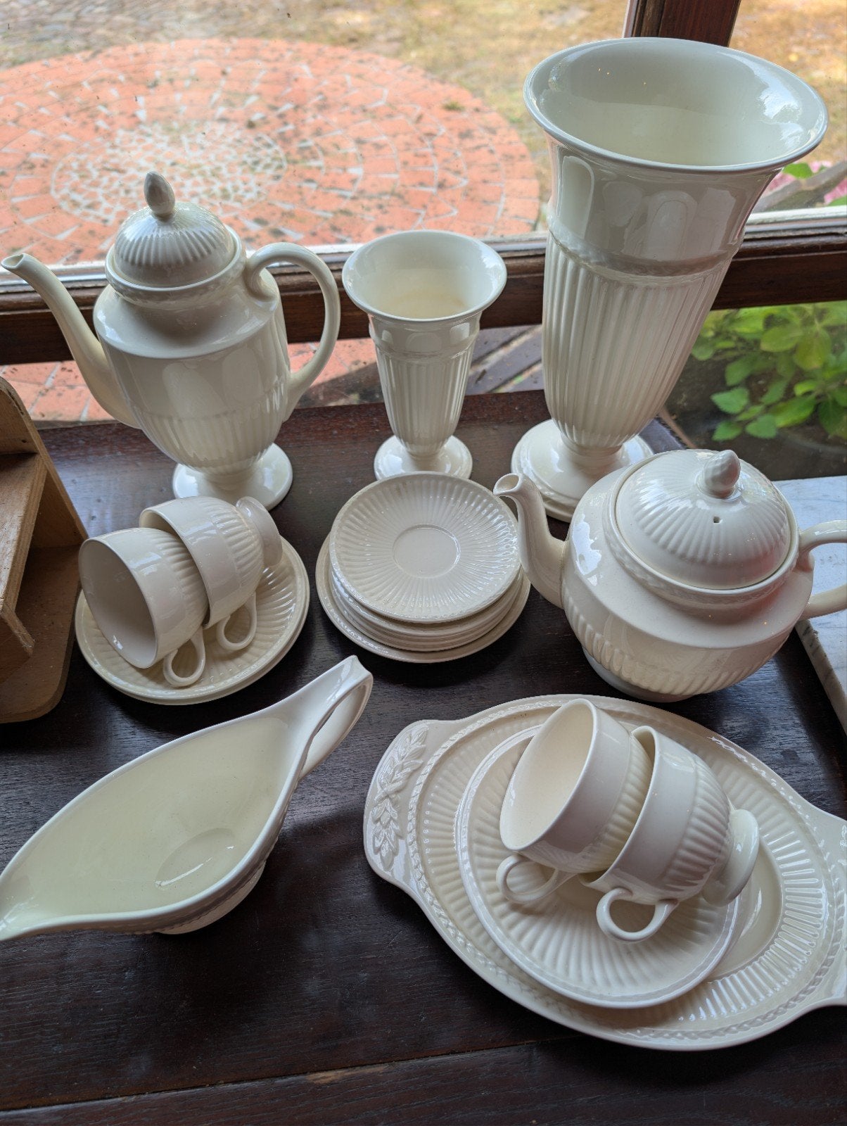 Wedgwood crèmekleurig serviesgoed theepot, koffiepot, kopjes, Ophalen