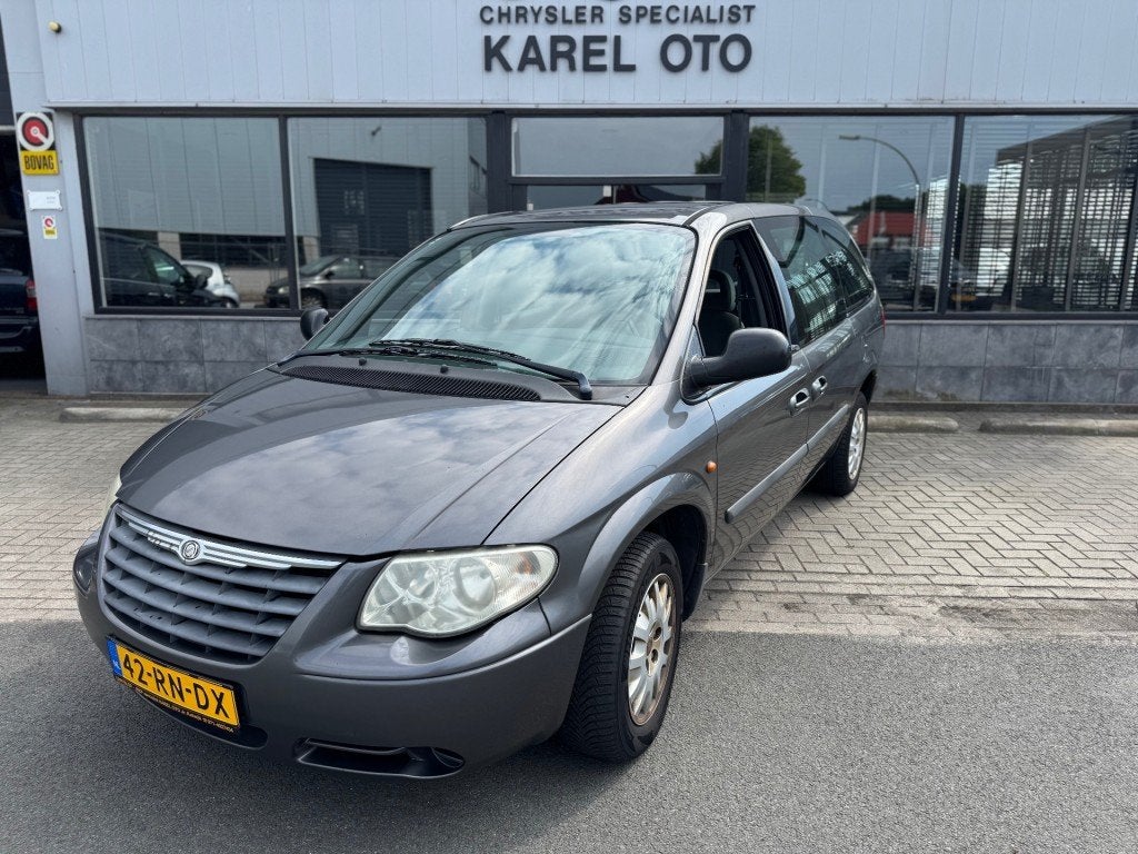 Chrysler GRAND VOYAGER 3.3i V6 SE Luxe, Auto's, Chrysler, 3301 cc, 450 kg, Gebruikt, 7 stoelen