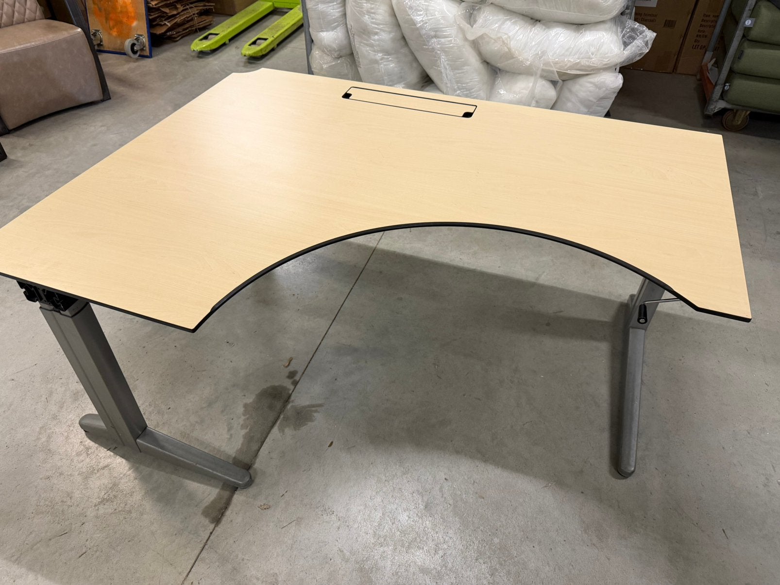 2x Ahrend Bureau in hoogte verstelbaar, Ophalen, Overige typen, Roystore.nl@gmail.com, In hoogte verstelbaar
