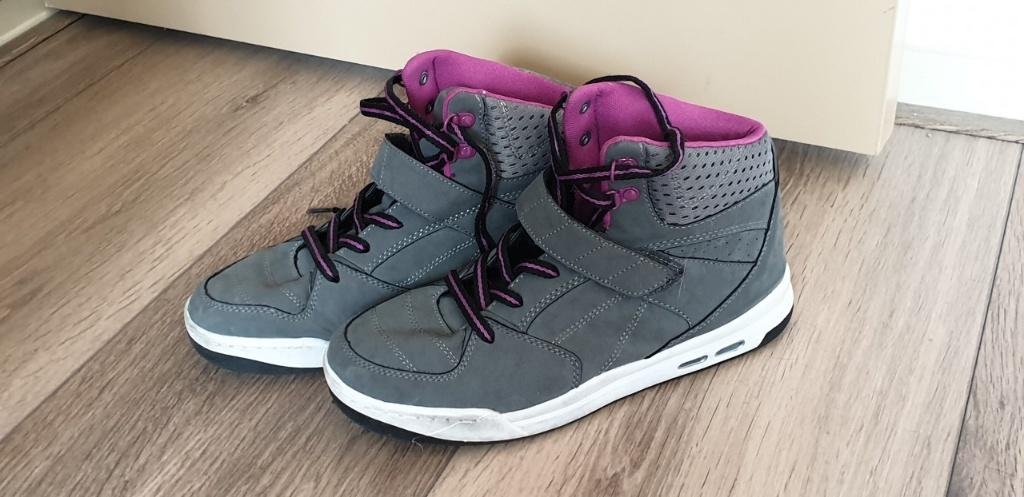 Hoge Sneaker van het merk Victory (Vty), Kleding | Dames, Vty, Nieuw, Ophalen of Verzenden, Sneakers of Gympen