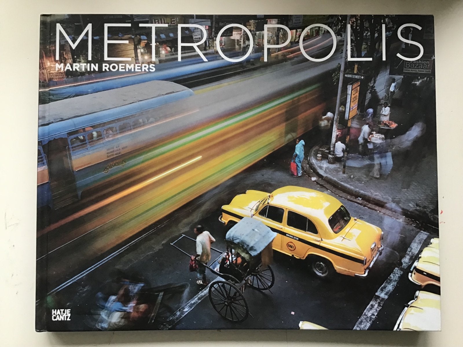 Metropolis - Martin Roemers - Fotoboek over megasteden, Ophalen of Verzenden, Zo goed als nieuw, Fotografie algemeen