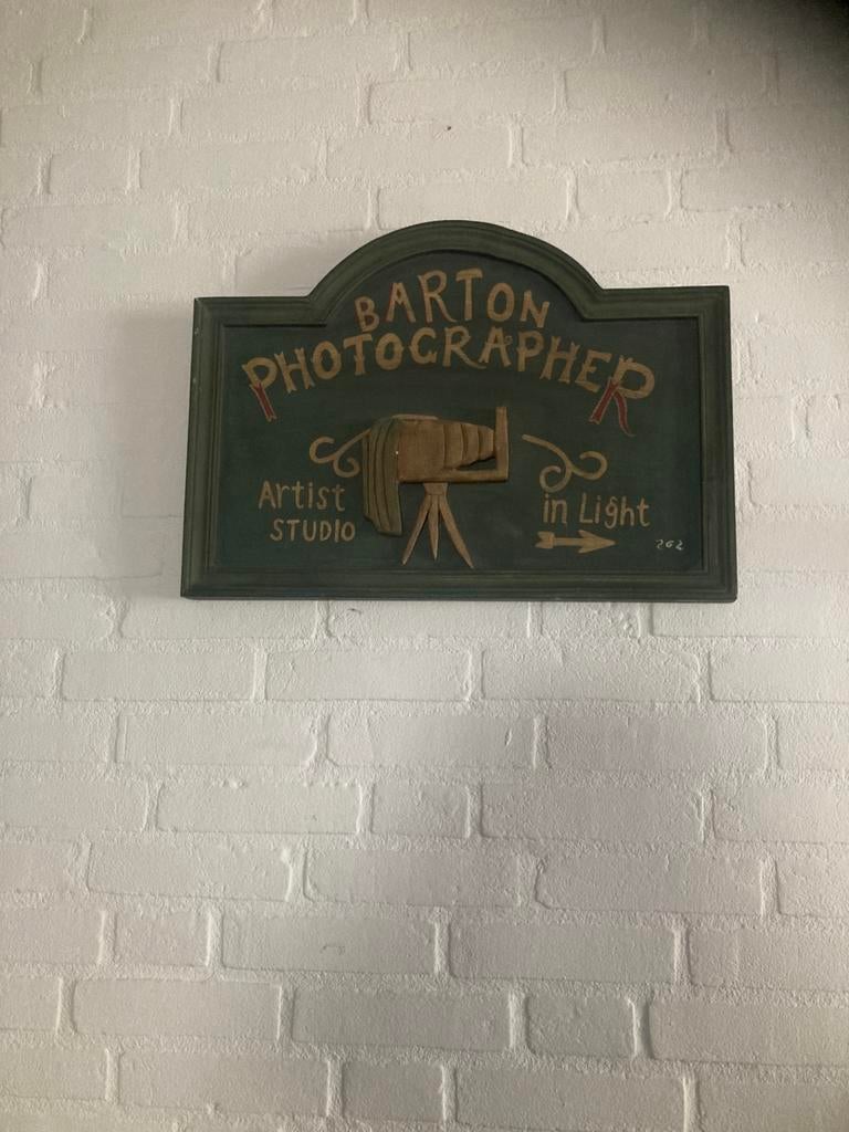 hout bordje Barton, Ophalen