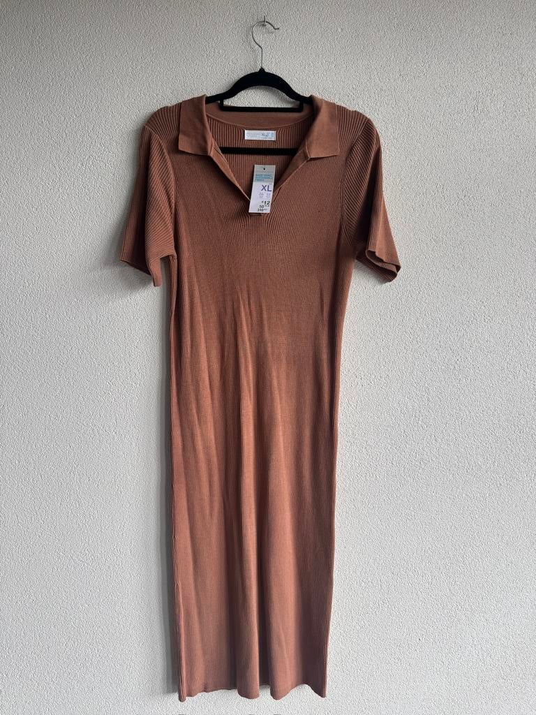 Primark bruin gebreide polo midi jurk, Maat 38/40 (M), Bruin, Nieuw, Ophalen of Verzenden