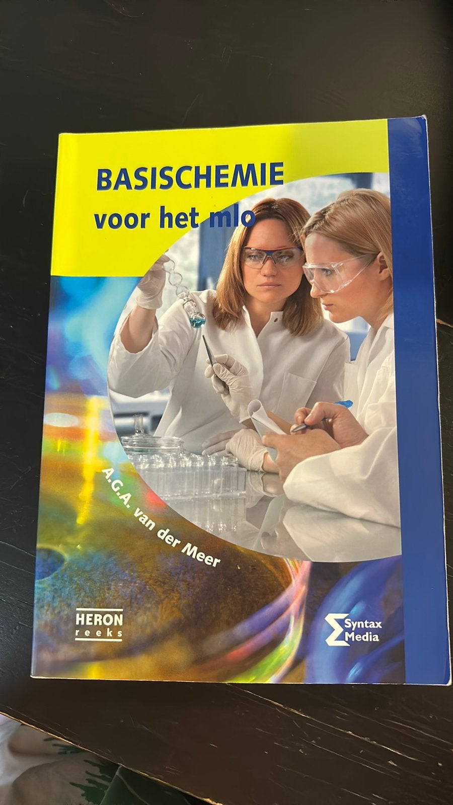 A.G.A. van der Meer - Basischemie voor het MLO, Boeken, Techniek, Gelezen, Ophalen of Verzenden