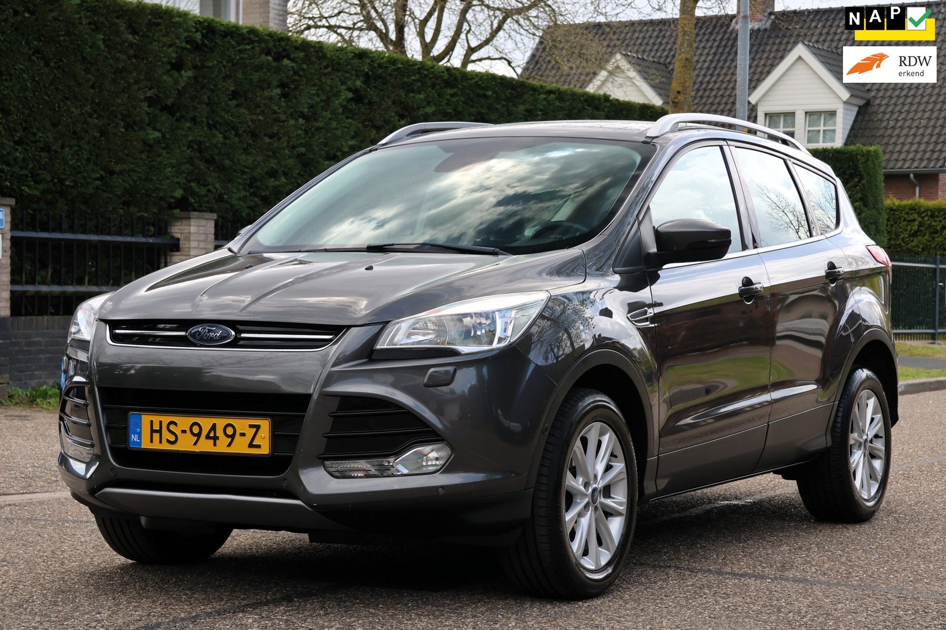 Ford Kuga 1.5 Titanium | NAVI | CLIMA | CRUISE | CAMERA | TR, Auto's, Ford, Euro 6, 4 cilinders, Leder en Stof, Origineel Nederlands