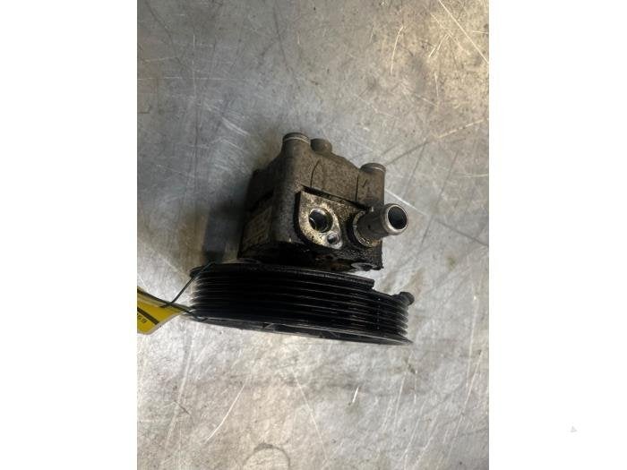 Stuurbekrachtiging Pomp van een Volvo V70, Gebruikt, -, -, Ophalen of Verzenden