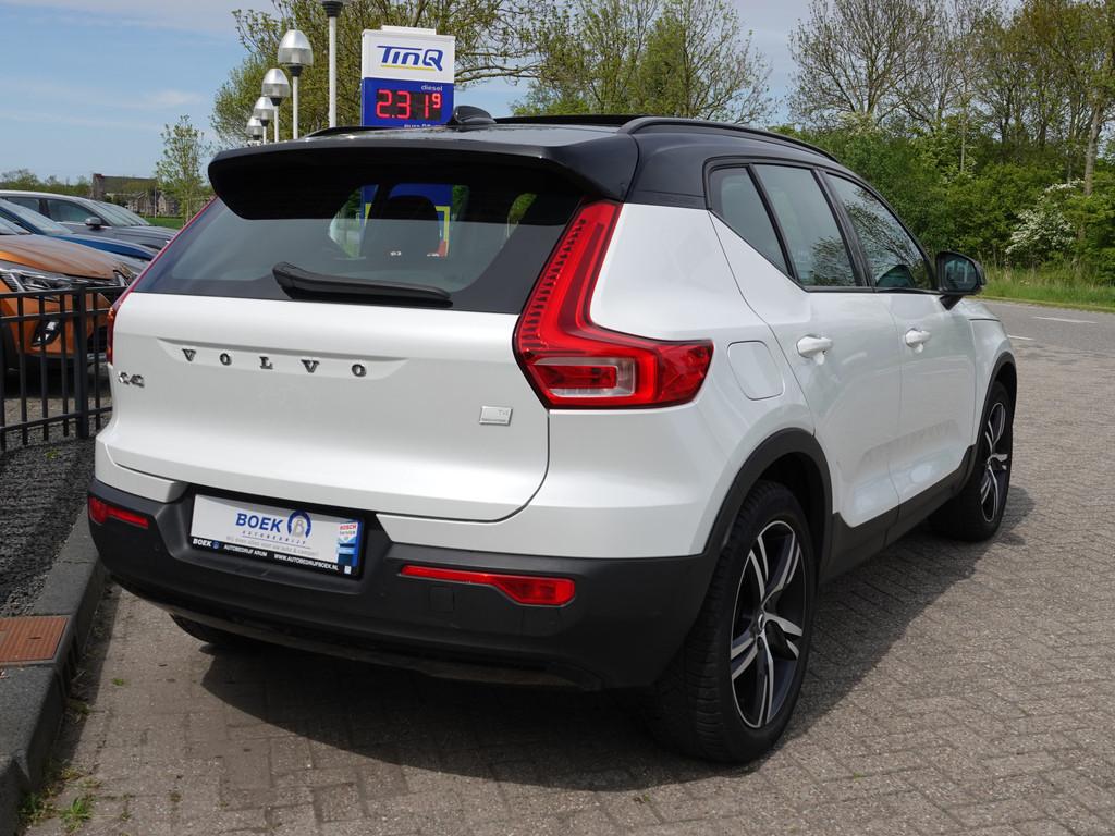 Volvo XC40 1.5 T4 Recharge R-Design VOL LEER | PANO | 360°, Auto's, Volvo, Wit, Bedrijf, Hybride Elektrisch/Benzine, 3 cilinders