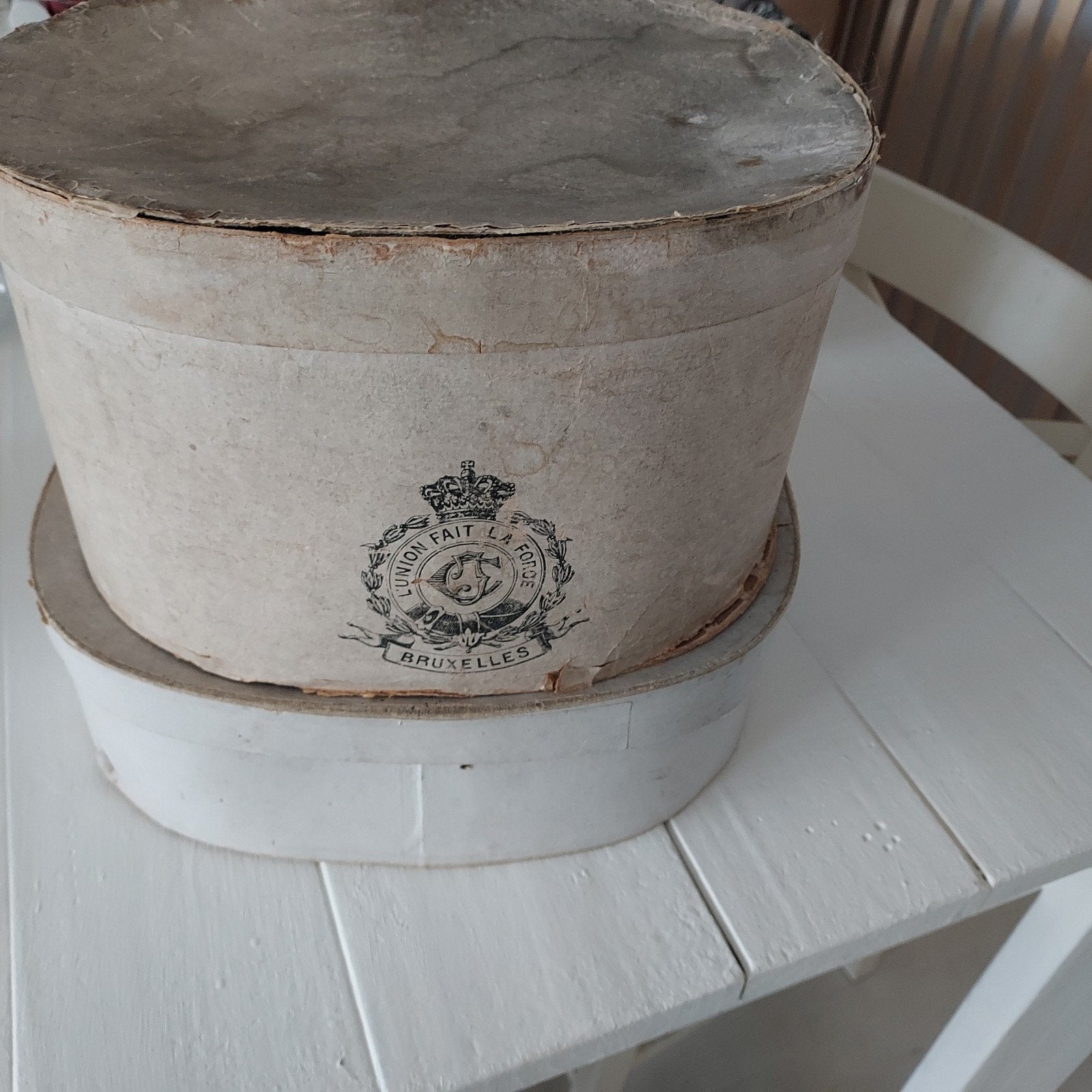 Brocante oude hoedendoos, Ophalen of Verzenden