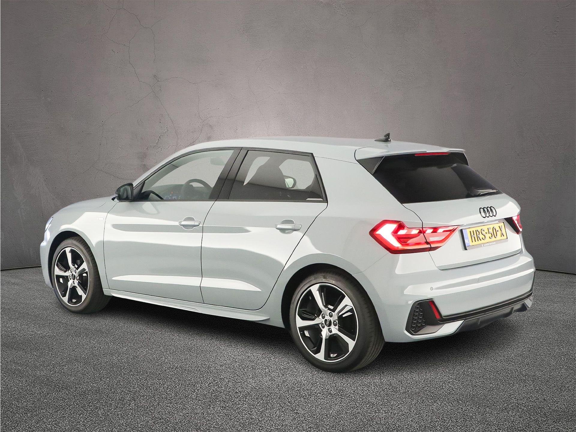 Audi A1 Sportback 25 TFSI S edition | Cruise control | S-lin, Voorwielaandrijving, A1, 95 pk, Leder en Stof