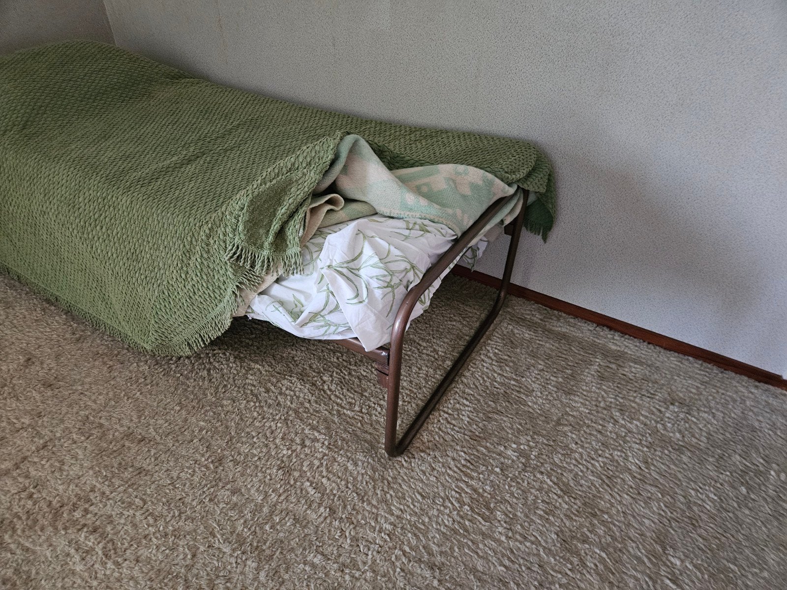 Gratis bed, Huis en Inrichting, Slaapkamer | Bedden, Ophalen, Gebruikt, Eenpersoons, Hout