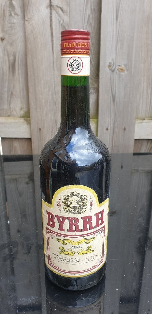 BYRRH Tradition Aperitif A Base De Vin - jaren 70s, Nieuw, Ophalen of Verzenden, Vol, Overige typen