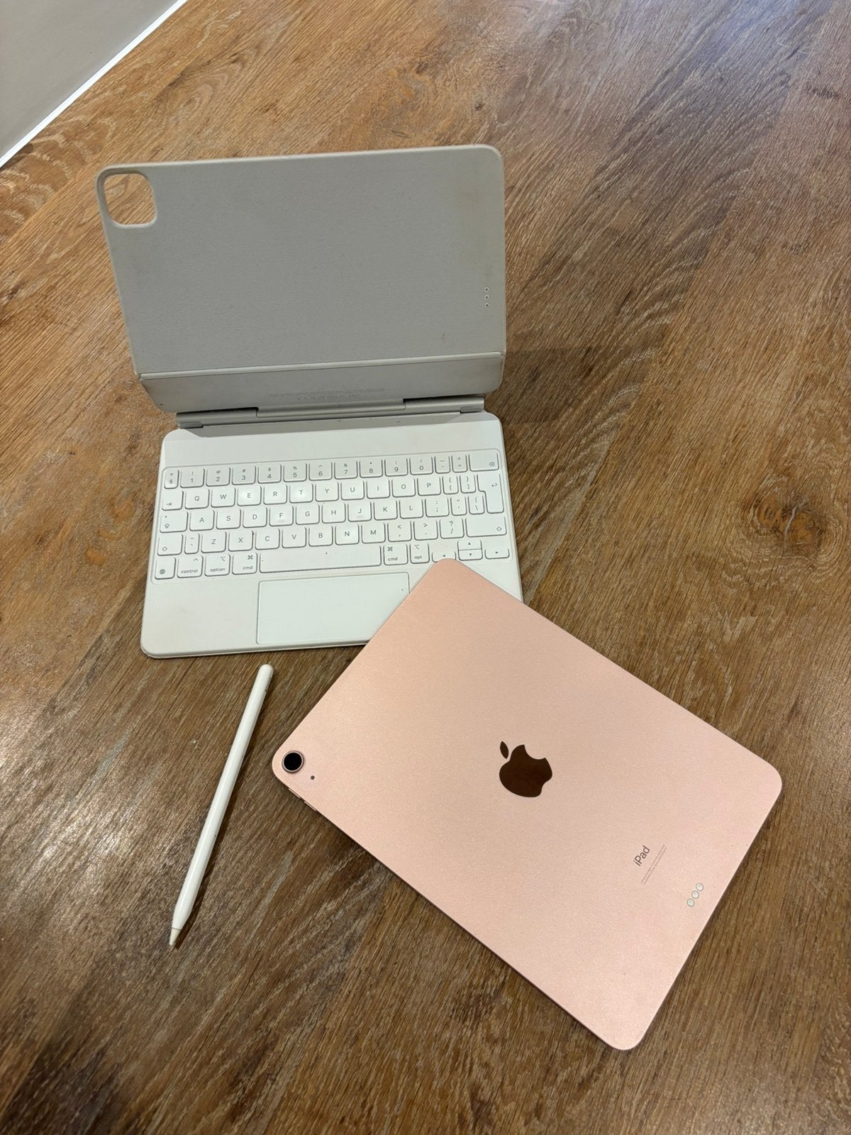 Apple Ipad Air 4 + Apple Magic Keyboard + Apple Pencil, Computers en Software, Rose Goud, Apple iPad Air, Zo goed als nieuw, 64 GB