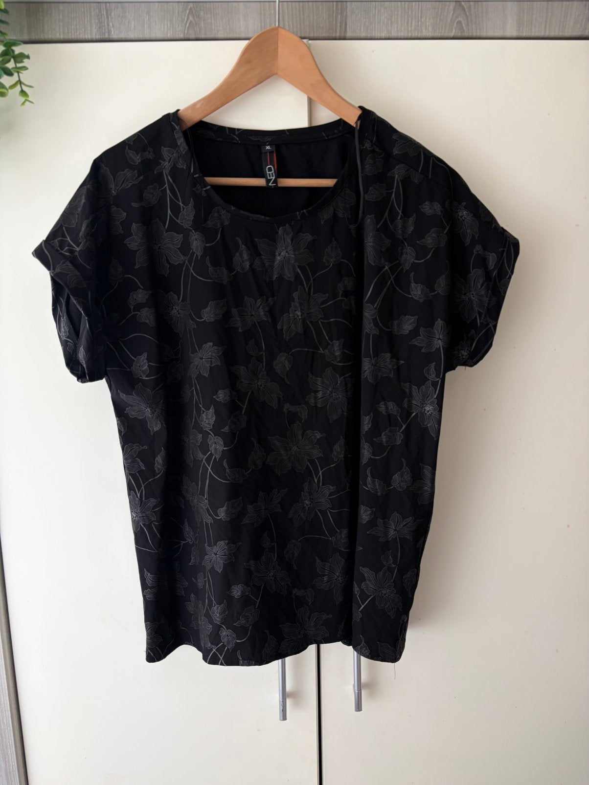 NED travelstof zwart tshirt maat xl, Zwart, Maat 42/44 (L), Ophalen of Verzenden, Zo goed als nieuw