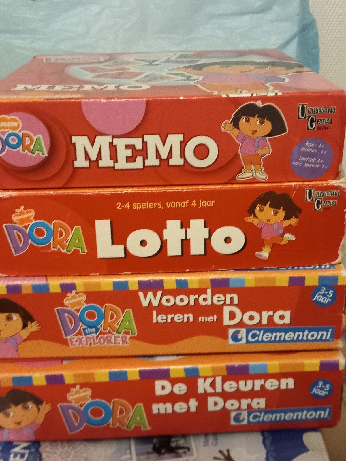 4x Spelletjes met Dora de Explorer Sint Kerst, Ophalen of Verzenden, Zo goed als nieuw