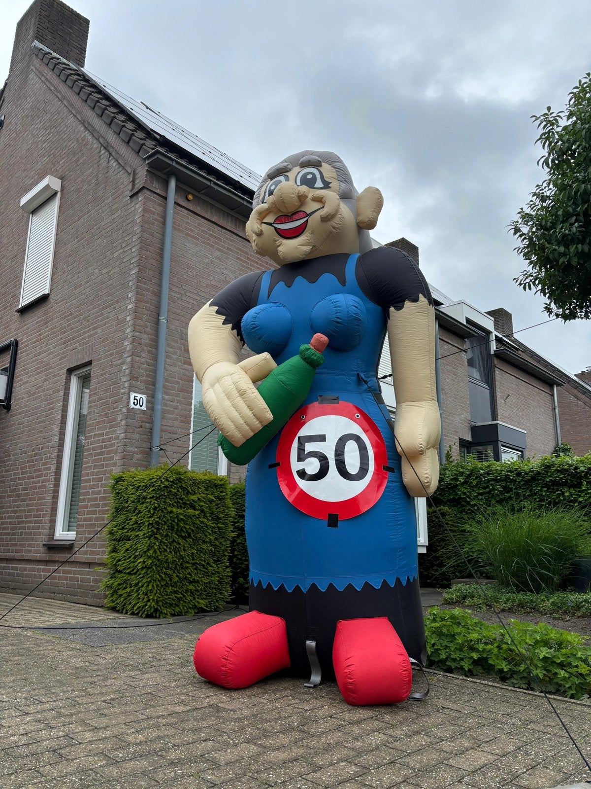 Sarah Opblaasfiguur Huren / Incl gratis leeftijdsbord, Hobby en Vrije tijd, Ophalen, Zo goed als nieuw, Abraham of Sarah
