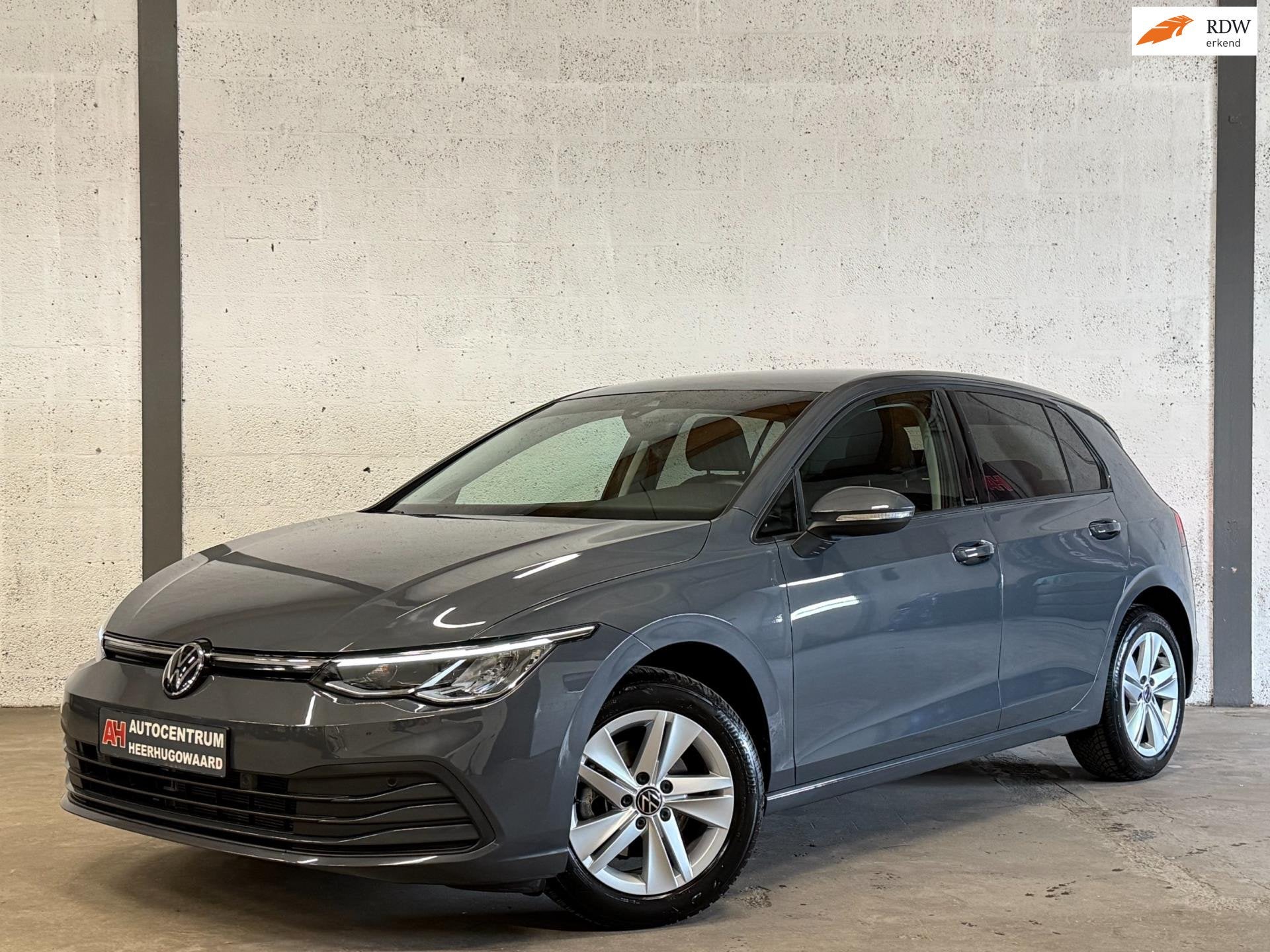 Volkswagen Golf 1.0 TSI Navi|Virtual|Sfeer|Camera|Carplay|LE, Voorwielaandrijving, Stof, Gebruikt, 1207 kg