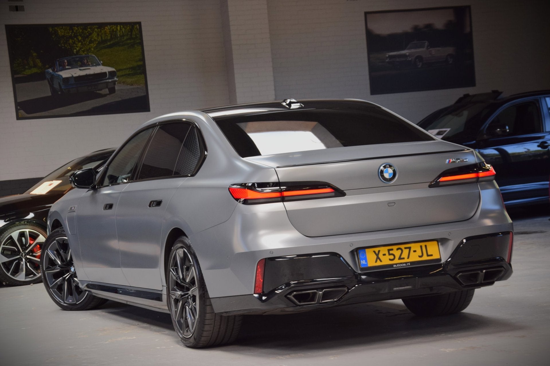 BMW 7-serie M760e xDrive Navi|Massage|Theater Screen|Auto-Do, Auto's, BMW, Automaat, Gebruikt, 2000 kg, Vierwielaandrijving