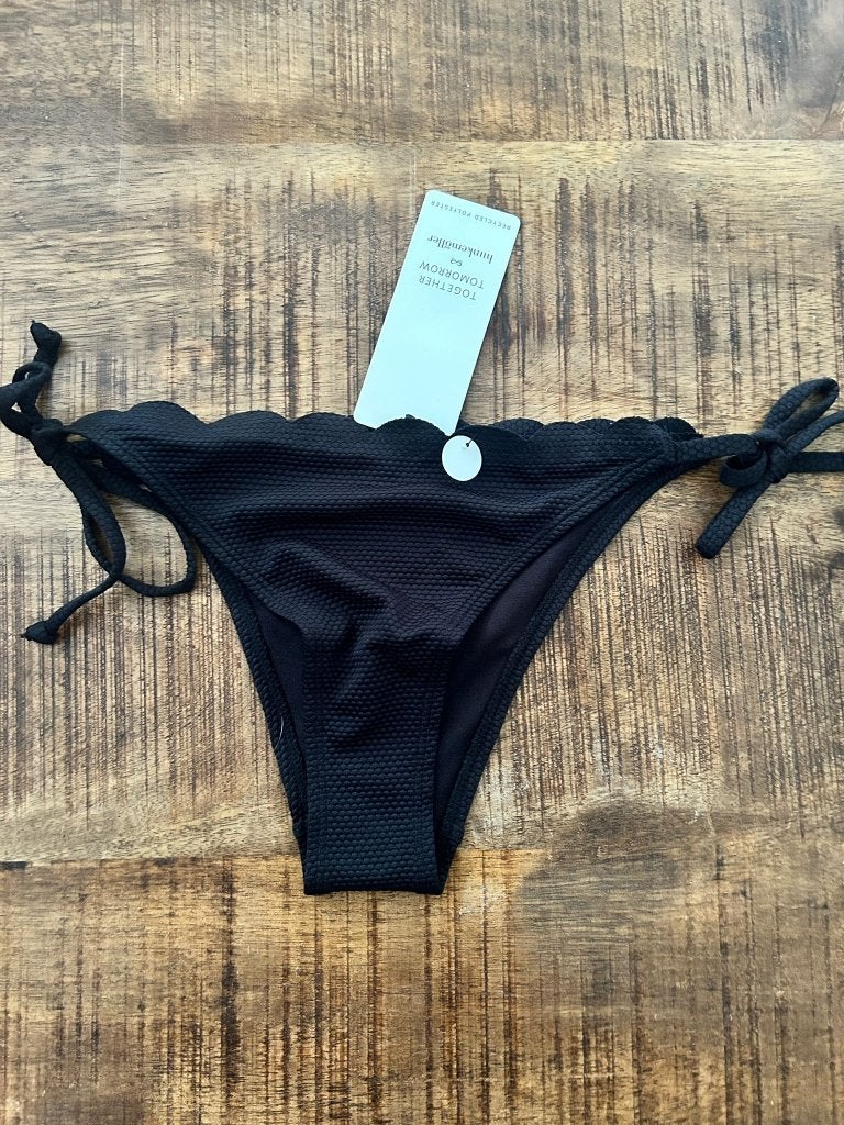 Hunkemöller Scallop Bikinibroekje XS - SALE OP=OP, Zwart, Nieuw, Ophalen of Verzenden, Bikini