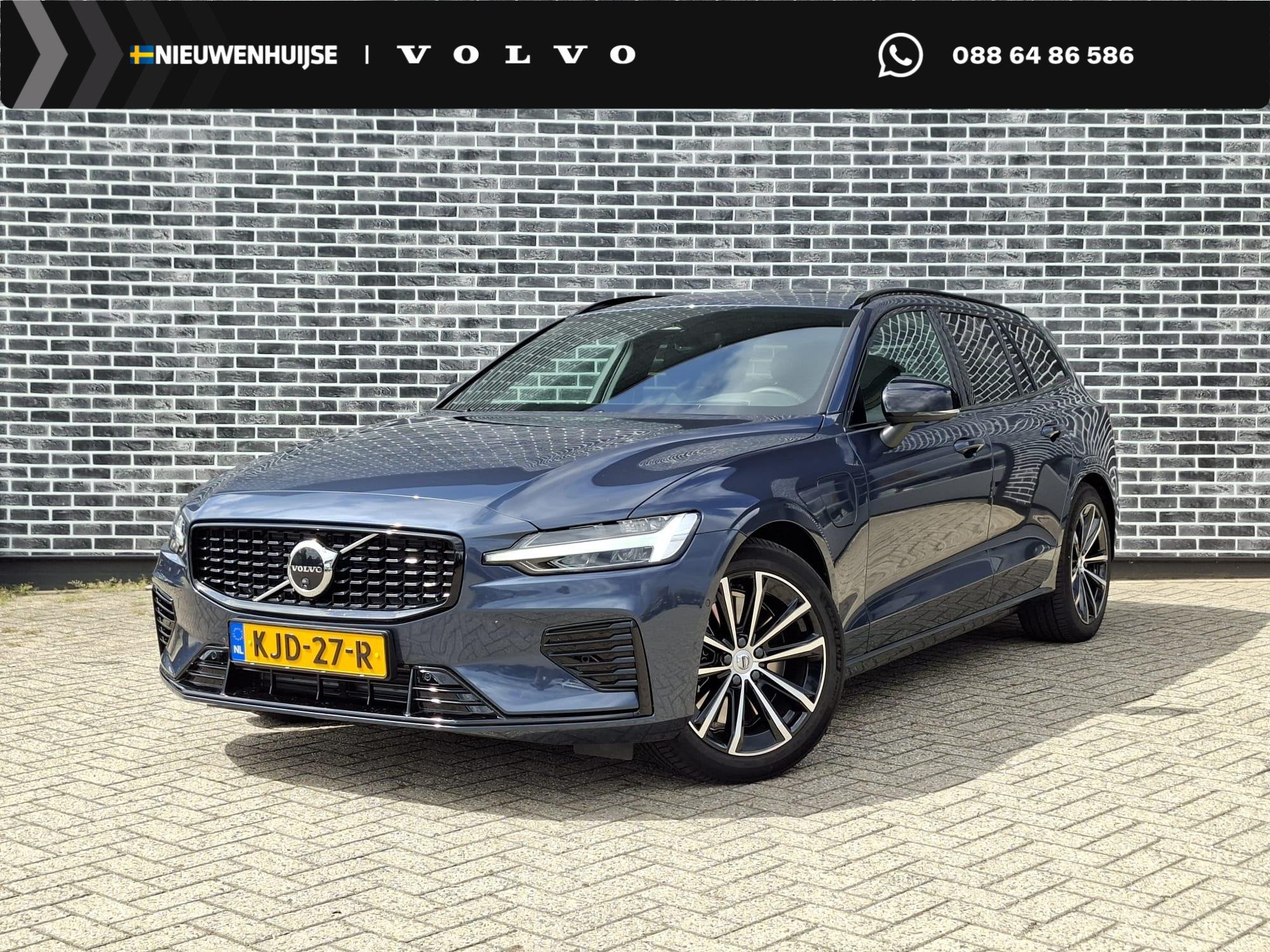 Volvo V60 2.0 T8 Plug-in hybrid AWD Plus Dark