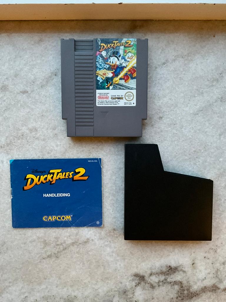 DuckTales 2 –Nintendo NES PAL HOL– Cart Sleeve NLHandleiding, 2 spelers, Ophalen of Verzenden, Zo goed als nieuw, Vanaf 7 jaar