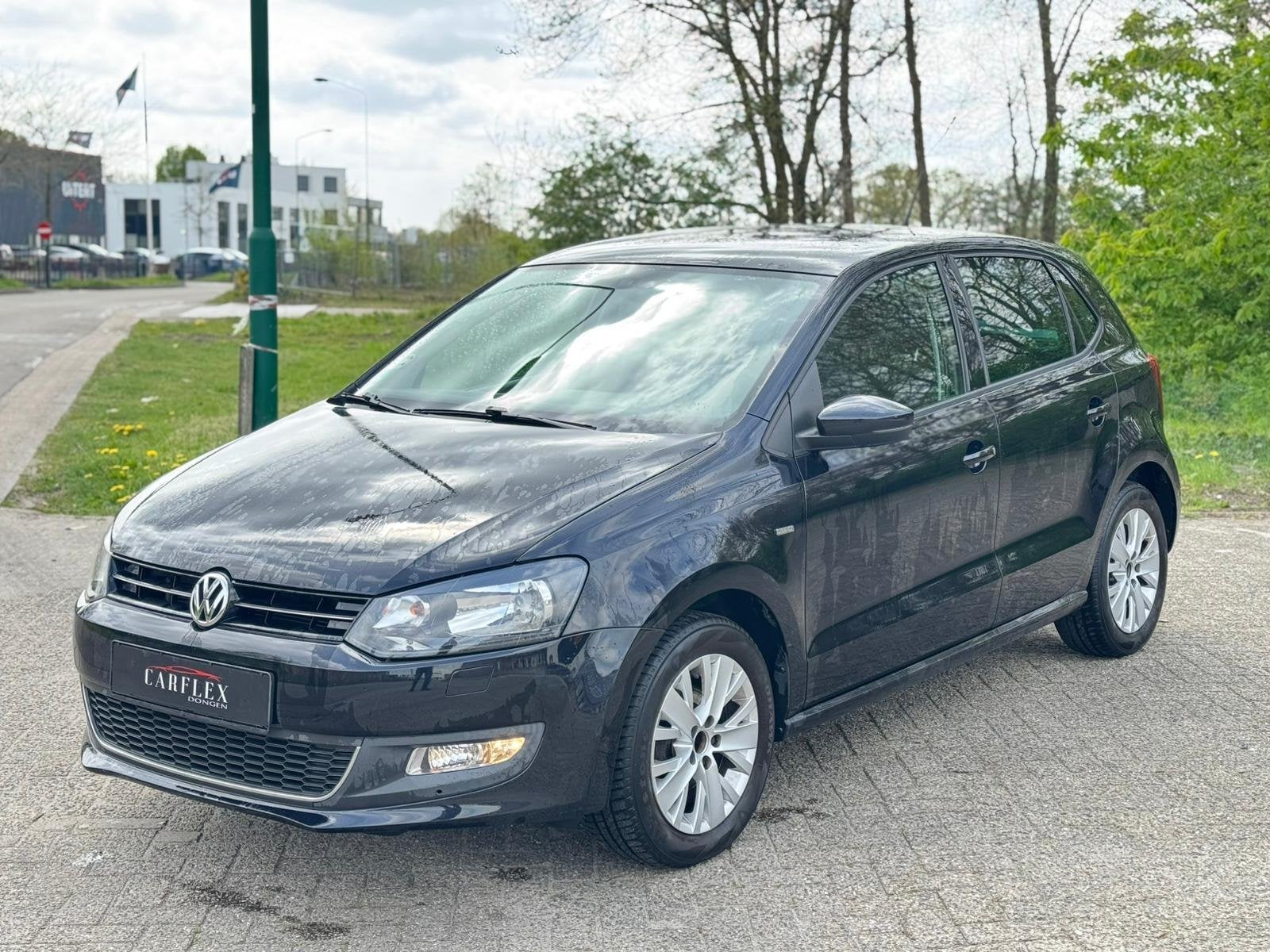 Volkswagen Polo 1.2 TSI LIFE PDC/CRUISE/NW Ketting, Auto's, Voorwielaandrijving, Euro 5, Stof, Gebruikt