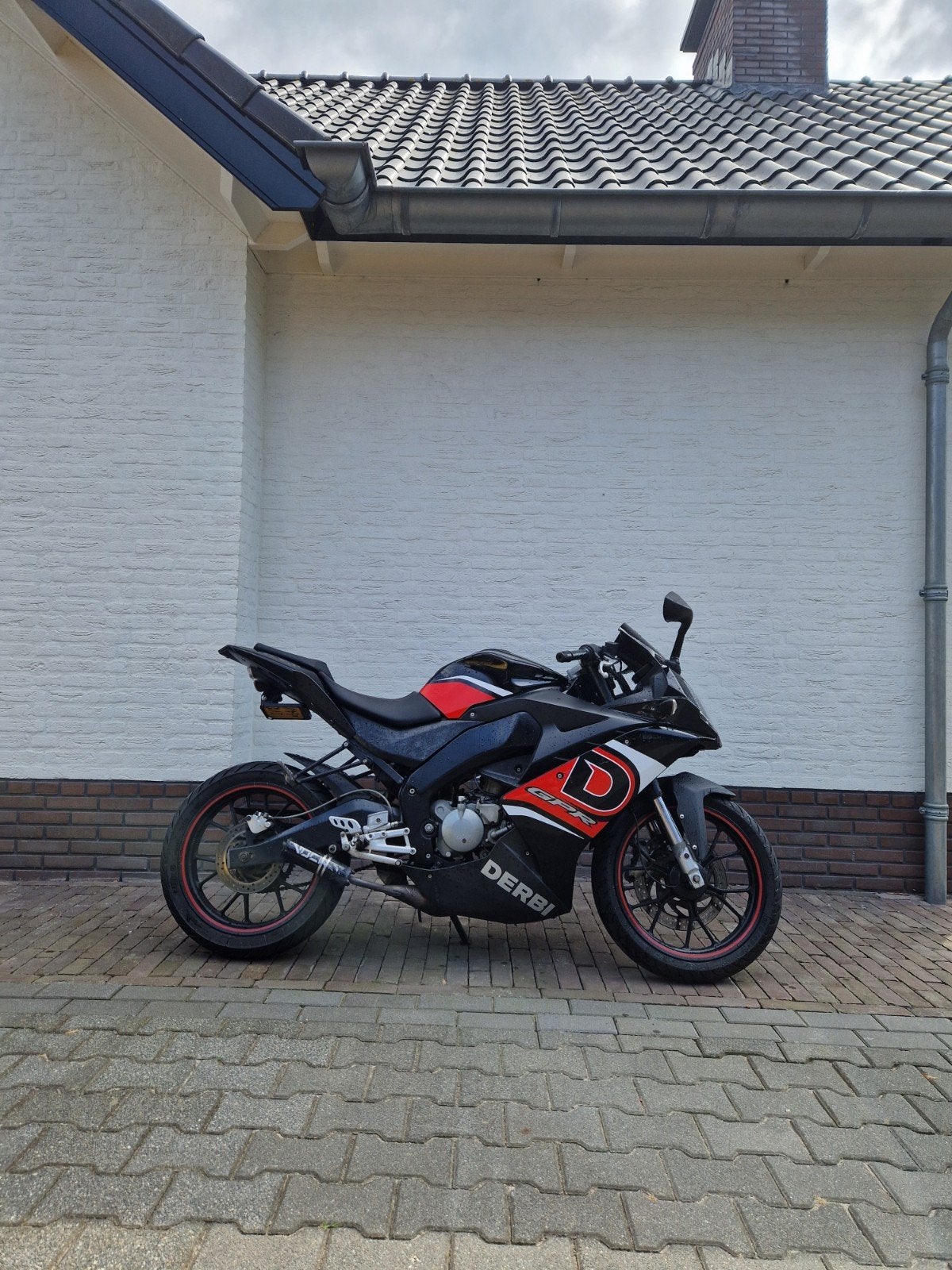 Derbi gpr 50 77cc net en nieuwste model custom zadel, scherm, Ophalen, 6 versnellingen, 77 cc