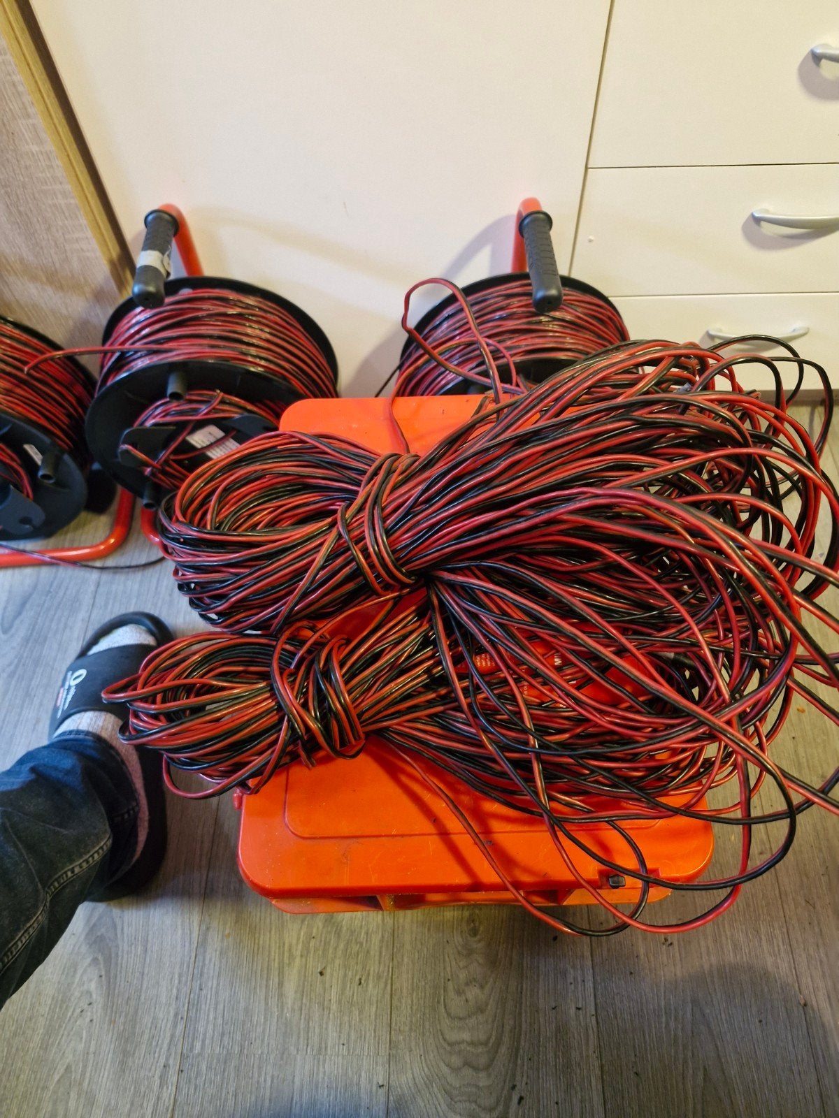 nette luidsprekerkabel 90 mtr., Ophalen of Verzenden, Zo goed als nieuw, Luidsprekerkabel
