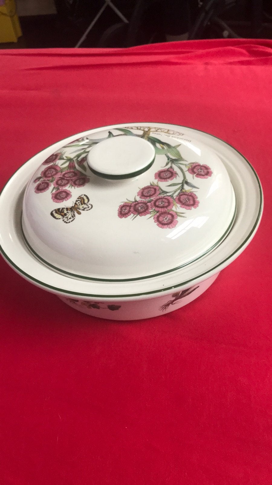 wedgwood florabunde  oven? schaal met  deksel, Ophalen of Verzenden