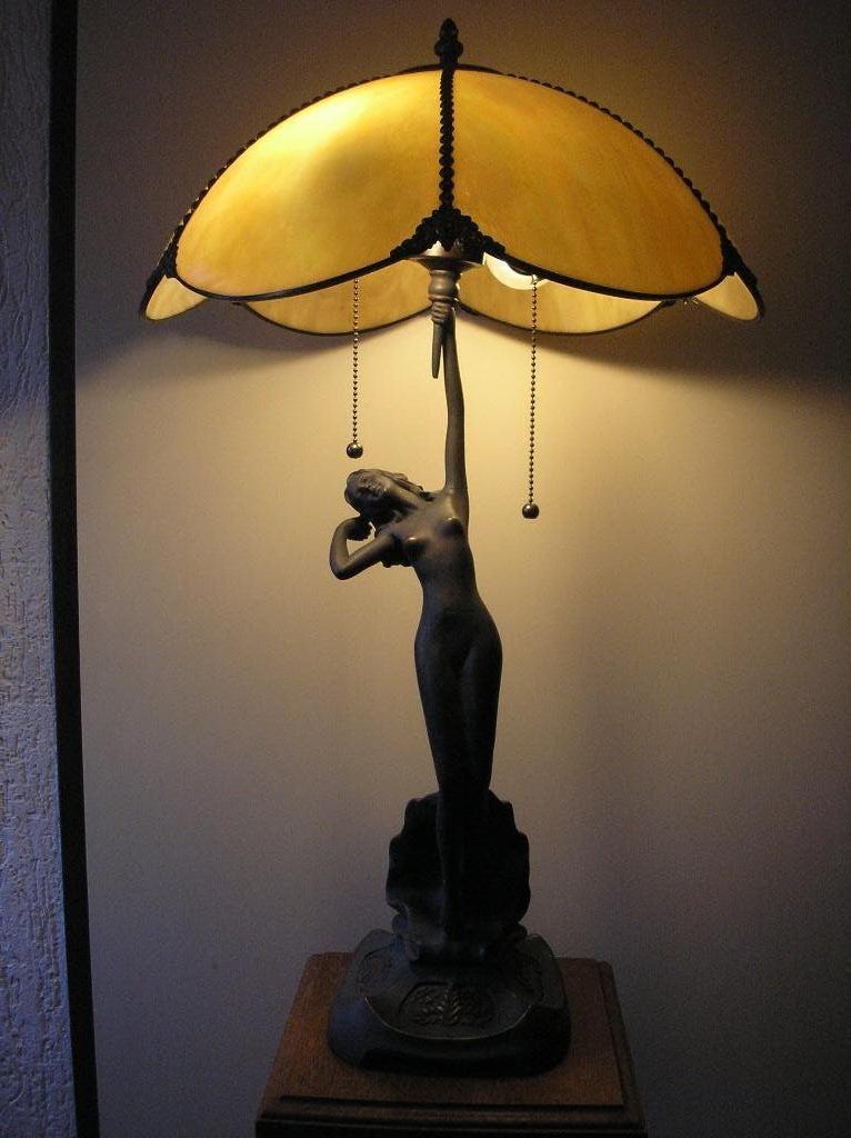 Mooi Jugendstil beeld met bijpassende Tiffany kap, Ophalen, Zo goed als nieuw, Glas
