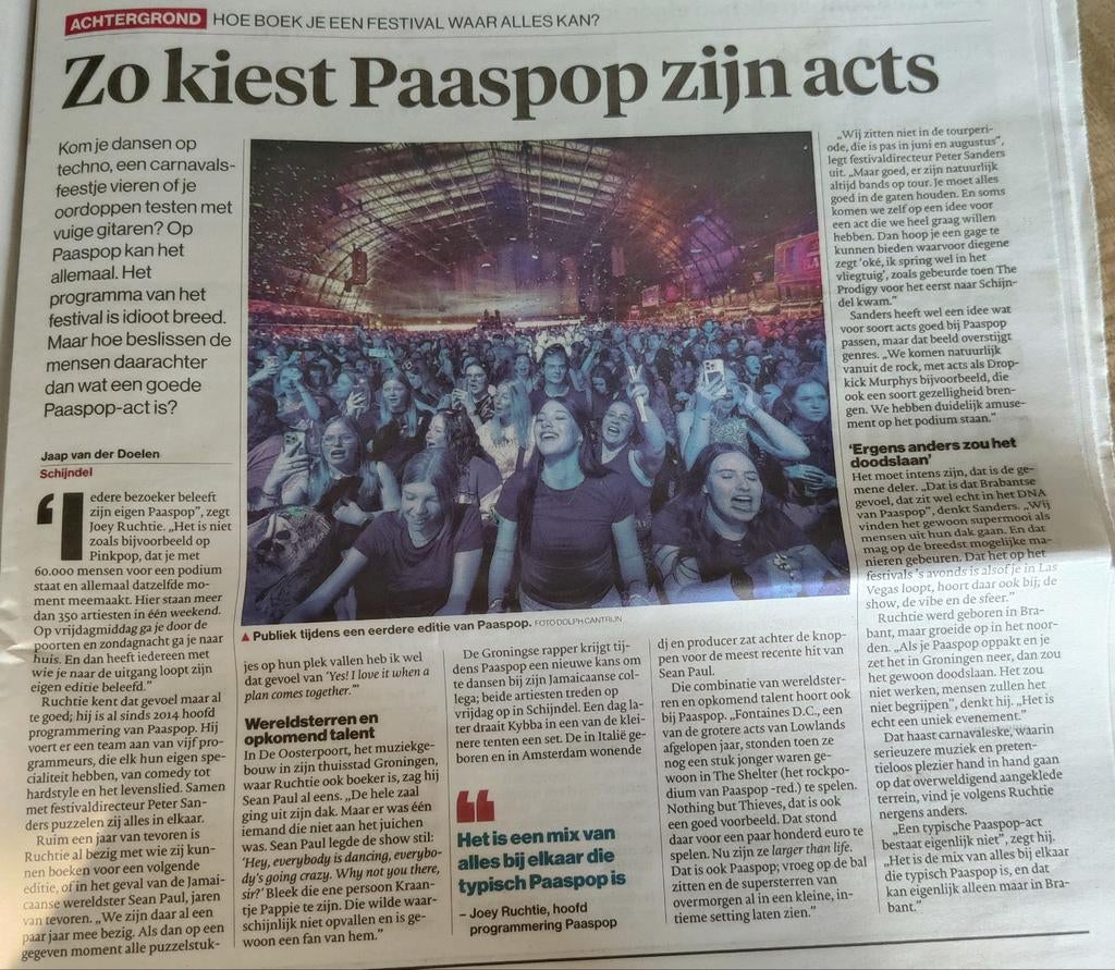 Paaspop krantenartikel krantenknipsel, Ophalen of Verzenden, 1980 tot heden, Nederland, Knipsel(s)