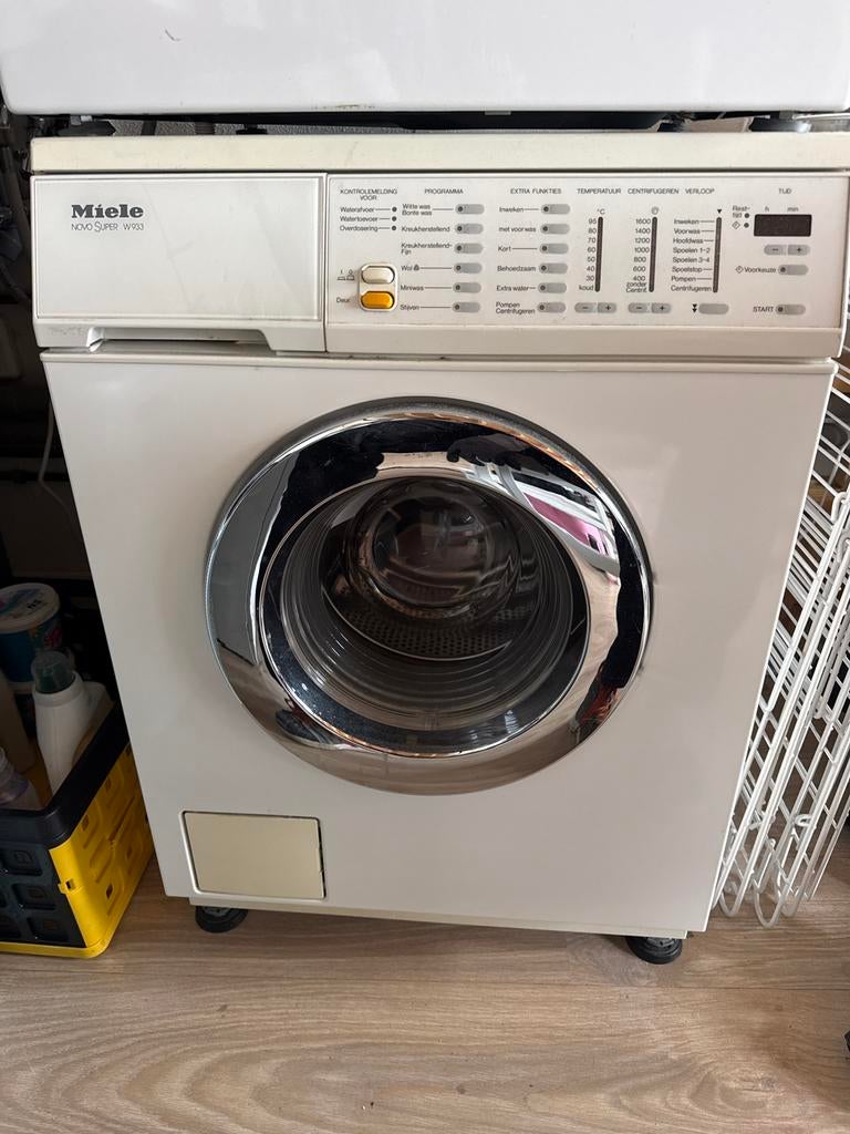 Miele Novo Super W933 Wasmachine - Voorlader, Ophalen, 6 tot 8 kg, Gebruikt, 1600 toeren of meer