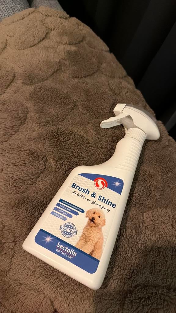 Sectolin brush&shine spray, Dieren en Toebehoren, Honden-accessoires, Ophalen of Verzenden, Zo goed als nieuw