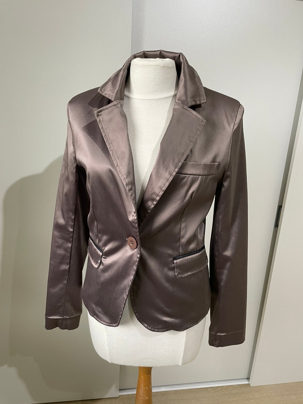 Perla Nera blazer satijn glans chique M (S) zie tekst, Ophalen of Verzenden, Zo goed als nieuw, Maat 38/40 (M), Overige kleuren