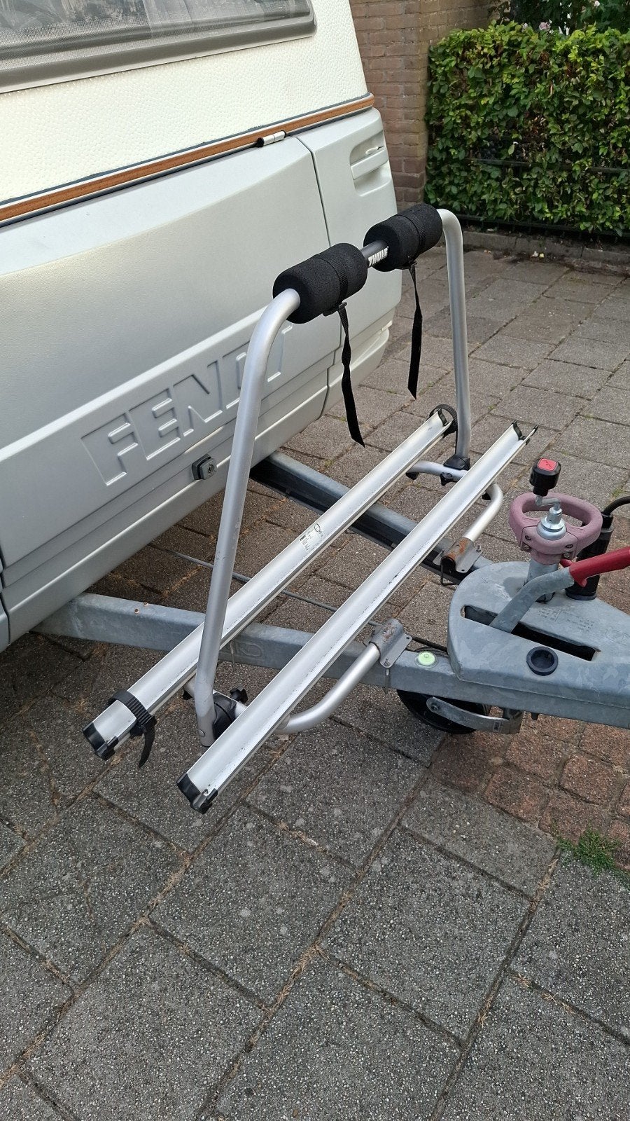 Thule Caravan Light Fietsendrager voor op de Dissel, Ophalen, Gebruikt