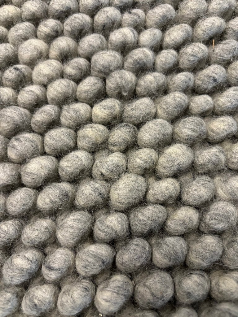 Vloerkleed bolletjes wol Loop DarkGrey 170x240 cm wol katoen, Huis en Inrichting, Wol geknoopt bolletjes kortpolig, Brinker Carpets