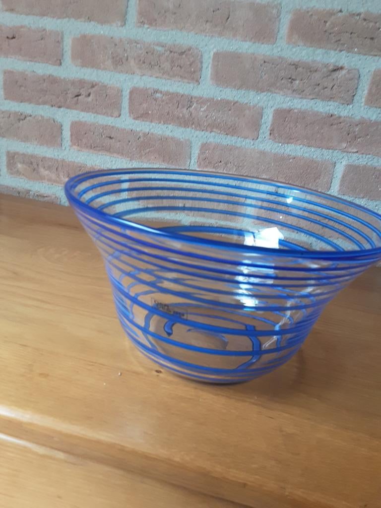 GLAZEN SCHAAL 25 cm doorsnee. DERU DESIGN INTERNATIONAAL., Ophalen of Verzenden