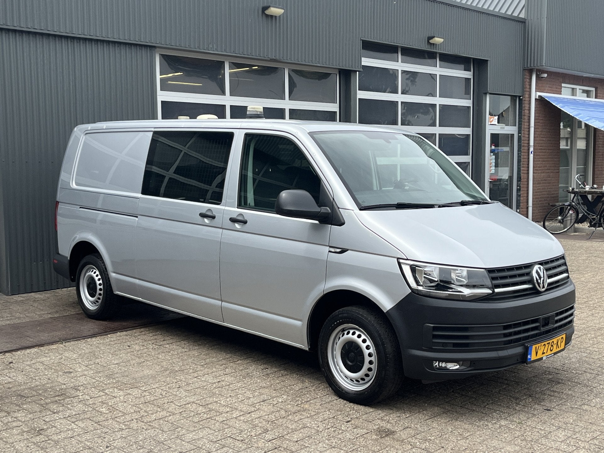 Volkswagen Transporter 2.0 TSI L2H1 Benzine Dubbele Schuifde, Auto's, Voorwielaandrijving, Stof, Gebruikt, 4 cilinders