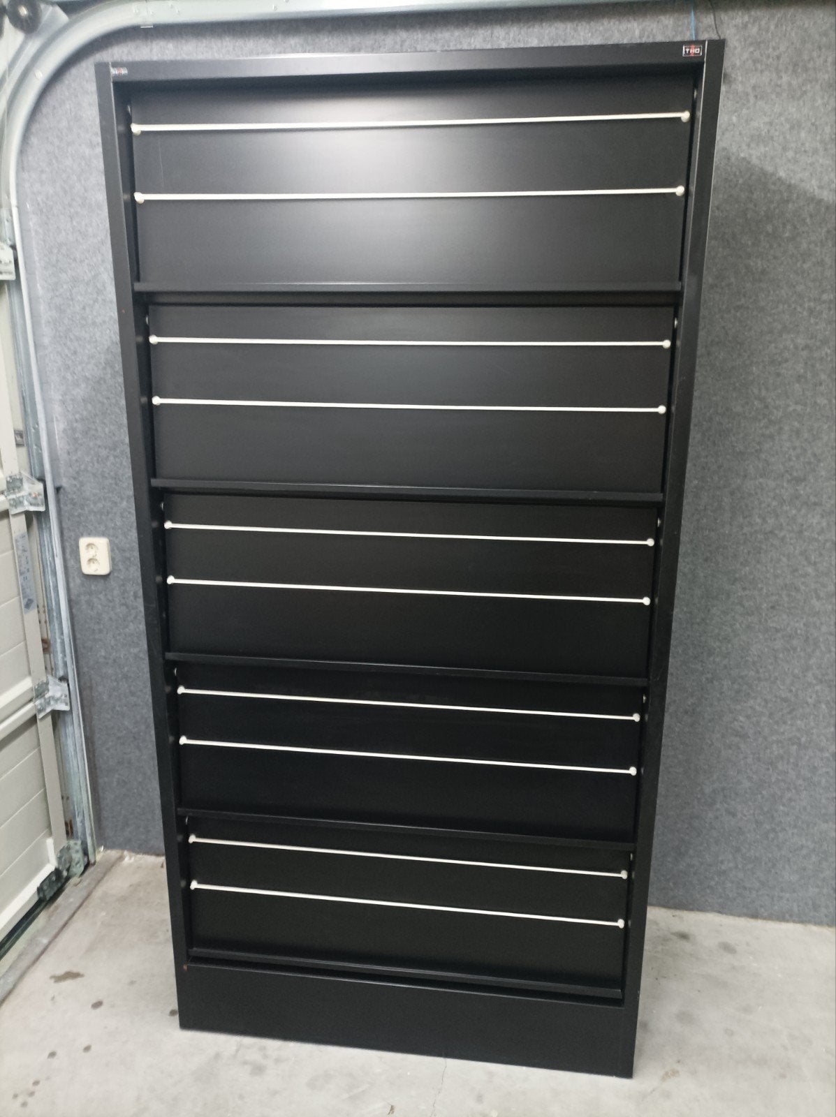 Folder kast / verzamel kast / platen kast van THO, Ophalen