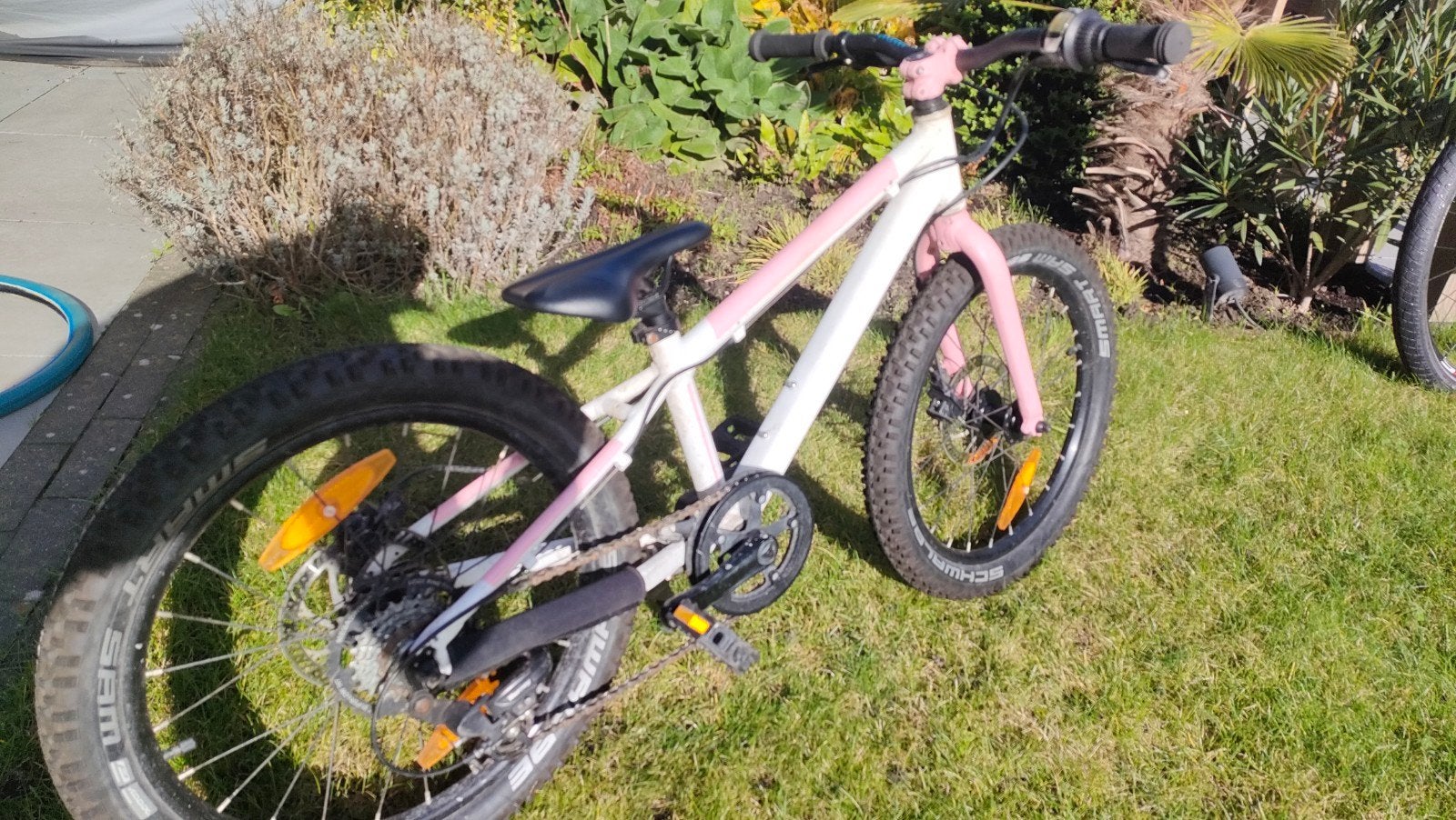Cube Acid 200 dis - Roze en witte kinderfiets met versnel., Ophalen, 20 inch of meer, Gebruikt, Onbekend
