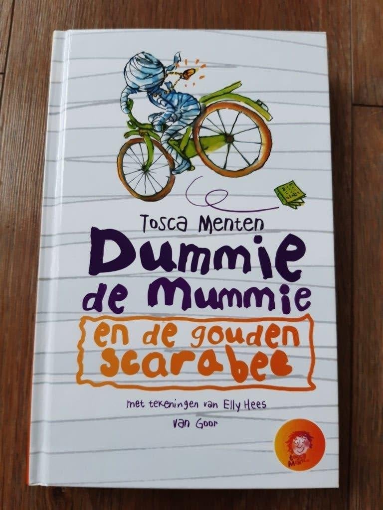 Dummie de Mummie Boek de gouden scarabee, Ophalen of Verzenden, Zo goed als nieuw, Tosca Menten, Fictie algemeen