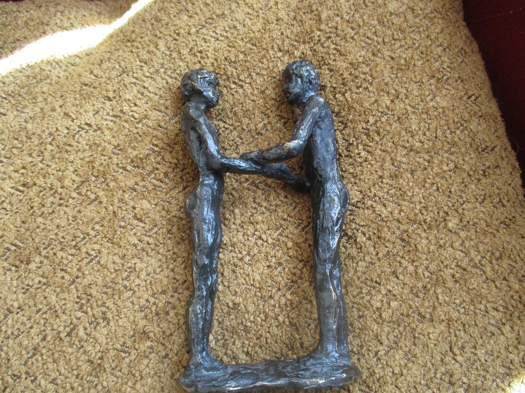 Bronzen Beeld Astrid Veldhuyzen Koppen -, Groep mensen, Minder dan 20 cm, Ophalen of Verzenden, Brons