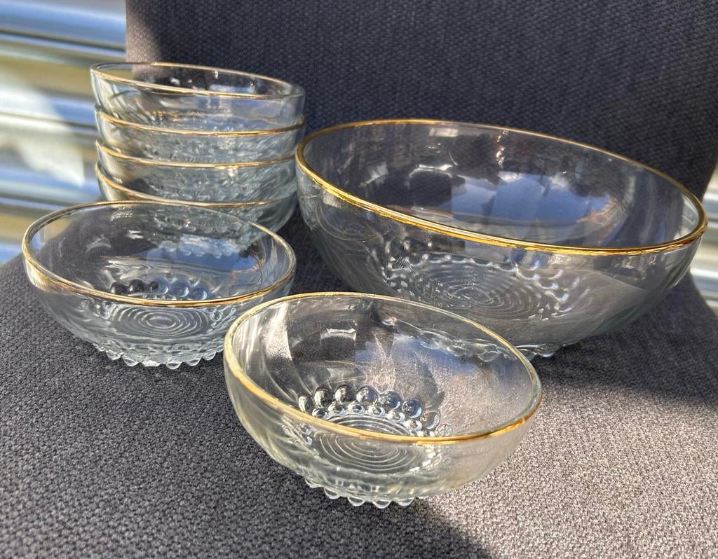 Glazen schaal met 6 kleinere schaaltjes - gouden randje, Antiek en Kunst, Ophalen of Verzenden