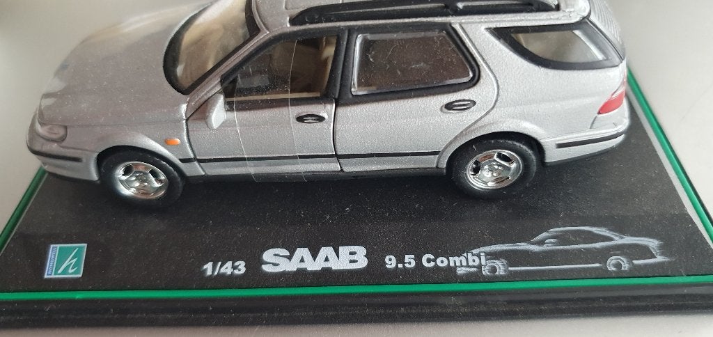 saab 9.5 combi zilver schaalmodel 1.43, Ophalen of Verzenden, Zo goed als nieuw, Overige onderwerpen