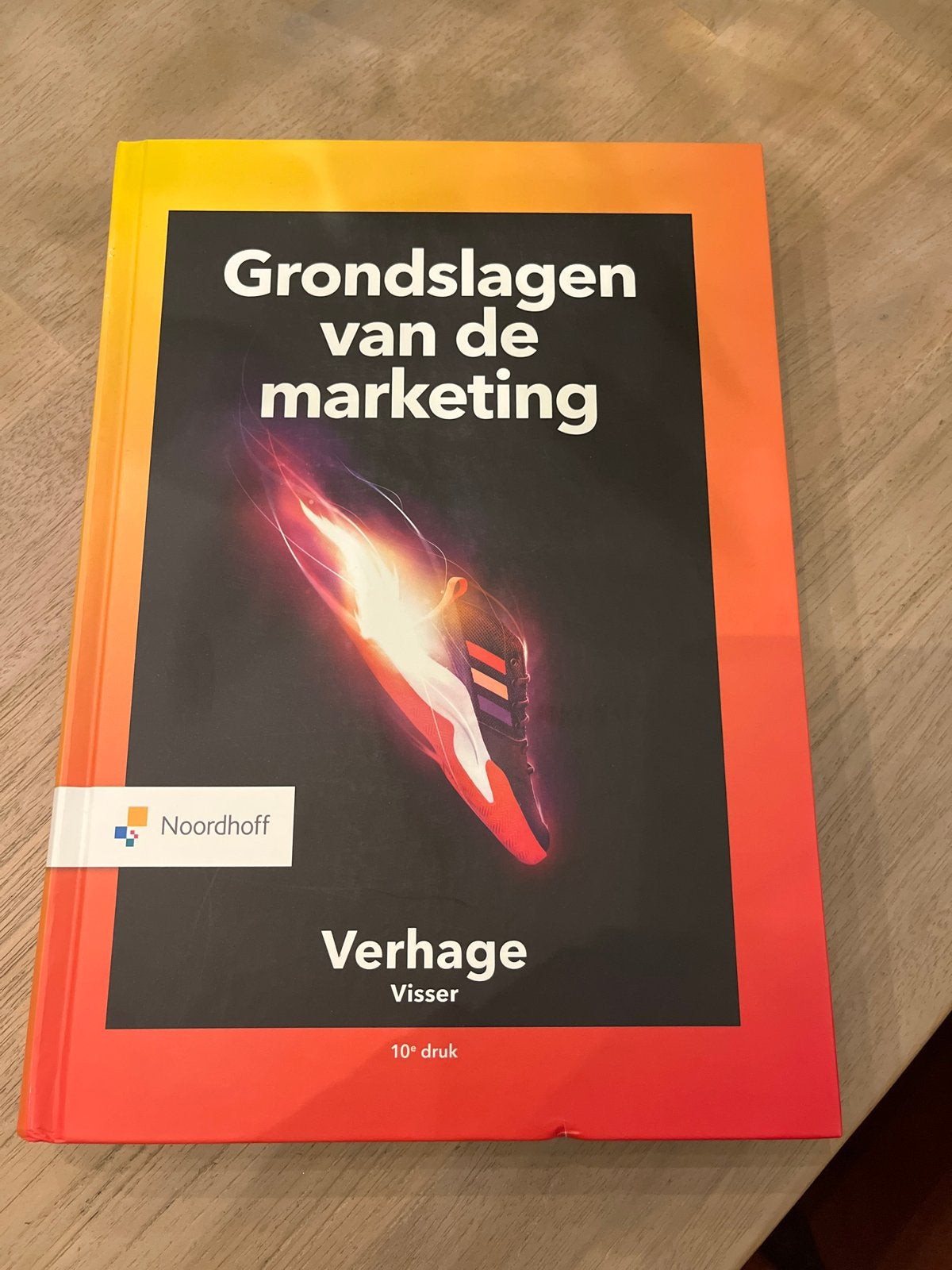 Grondslagen van de marketing - Verhage & Visser, Ophalen of Verzenden, Gamma, Zo goed als nieuw, HBO