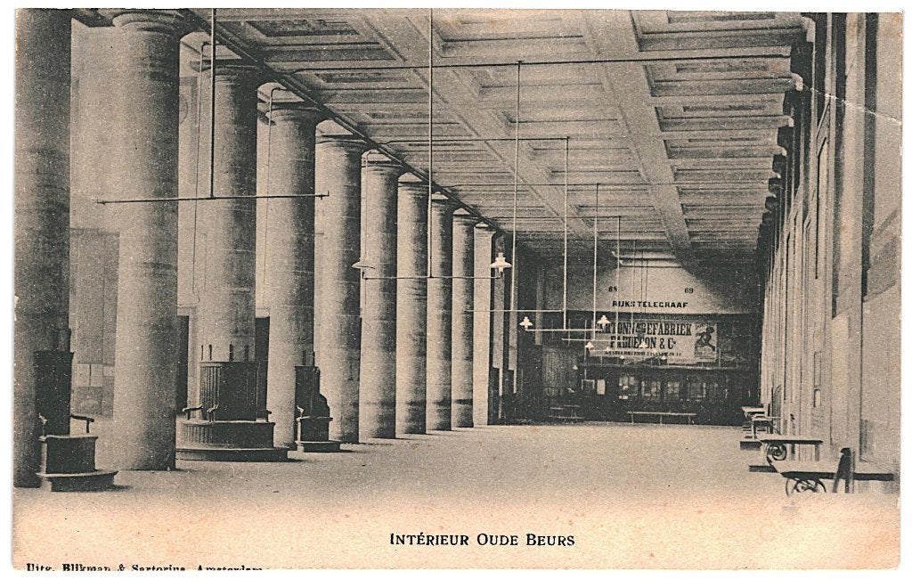 700382 Amsterdam INTÉRIEUR OUDE BEURS Leuke oude kaart