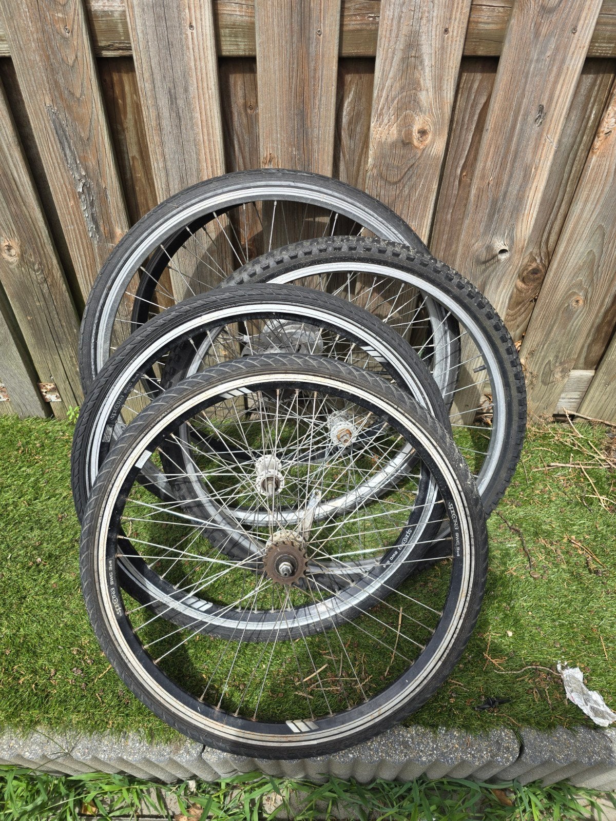 Fiets wielen 28 en 26 inch, Fietsen en Brommers, Fietsonderdelen, Ophalen, Wiel