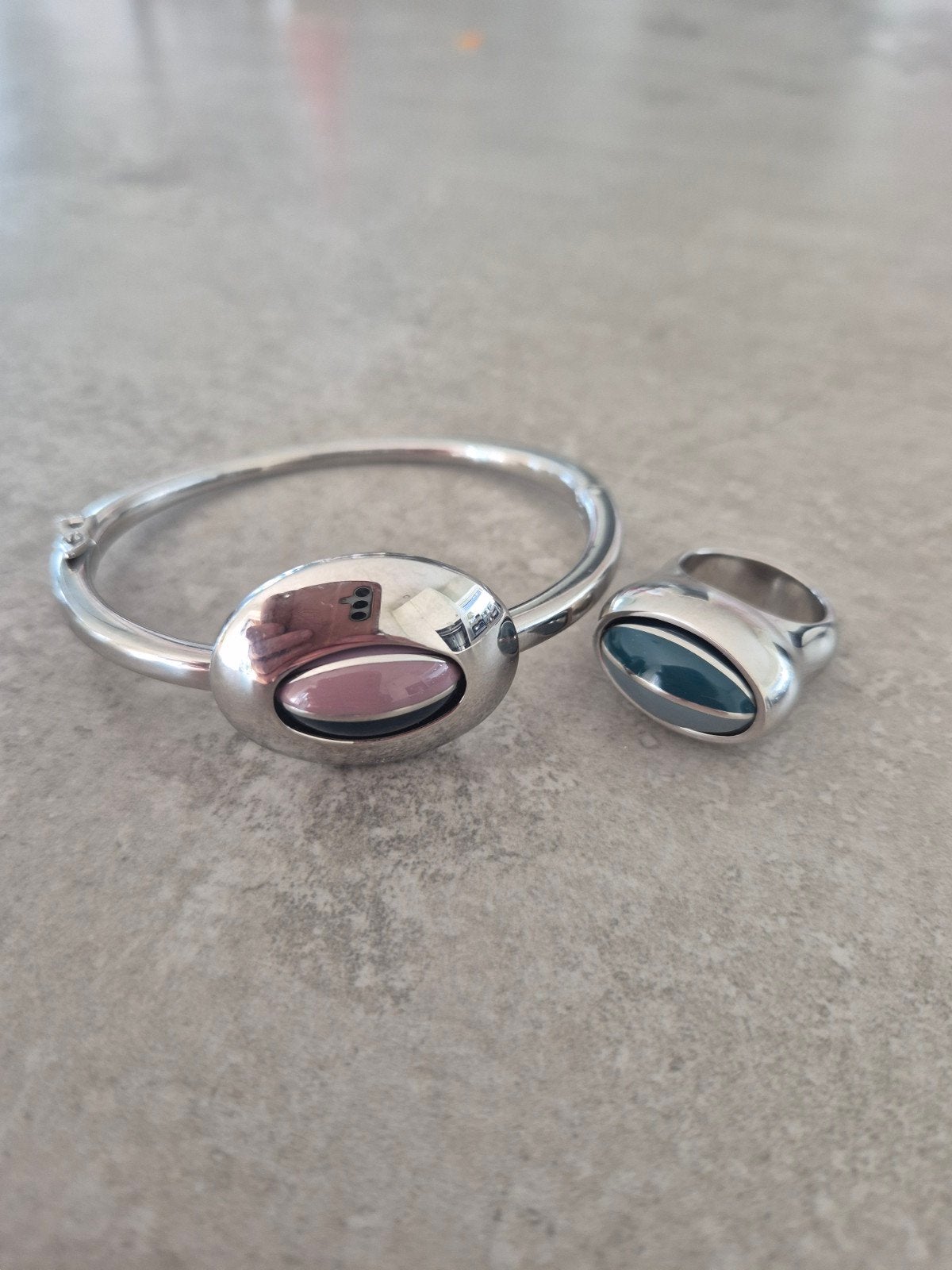 Swatch armband en ring set - Zilverkleurig met kleuraccenten, Ophalen of Verzenden, Zo goed als nieuw, Zilver, Overige materialen