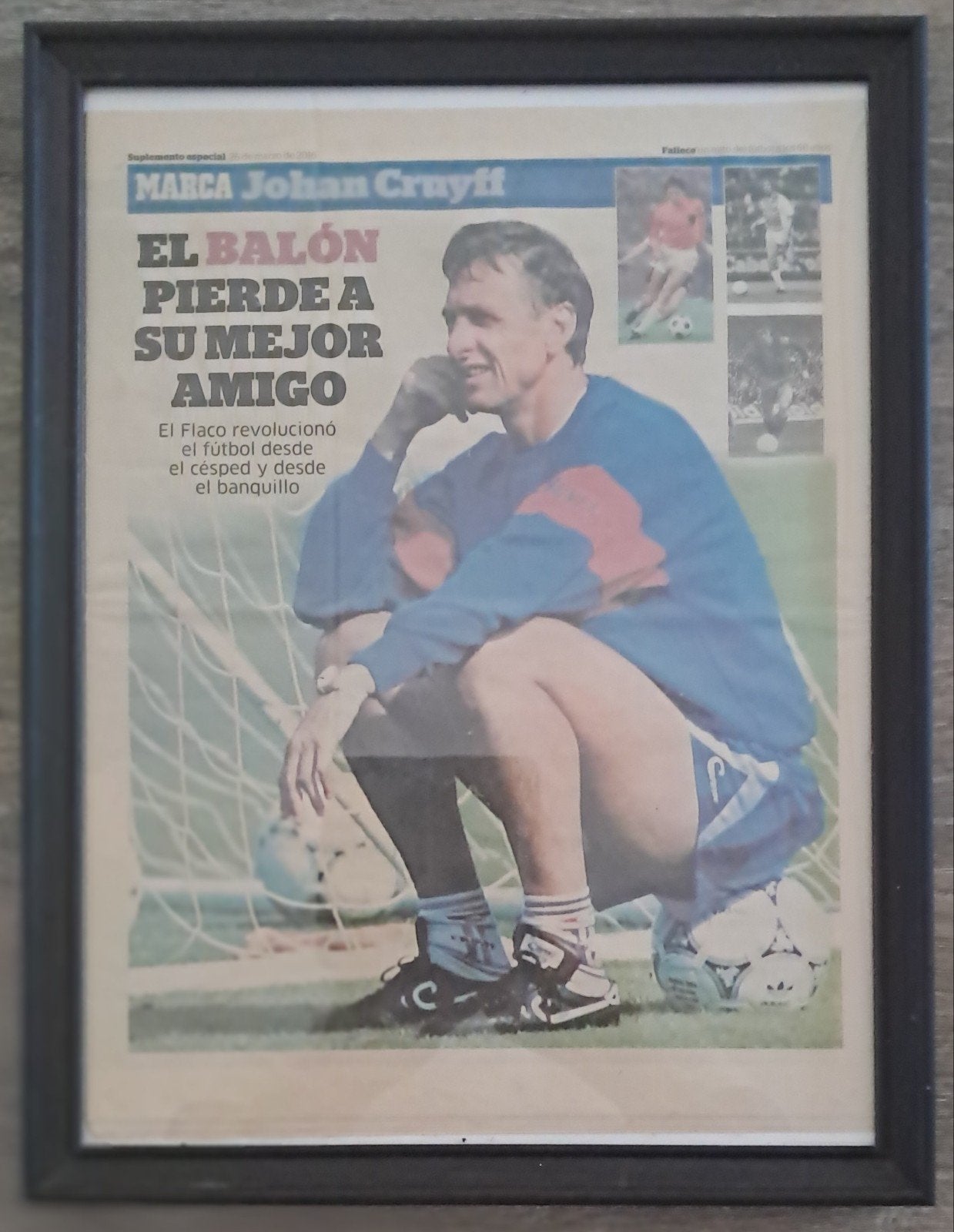 Ingelijste krantenpagina Johan Cruyff - Marca, Ophalen of Verzenden, Gebruikt, Ajax