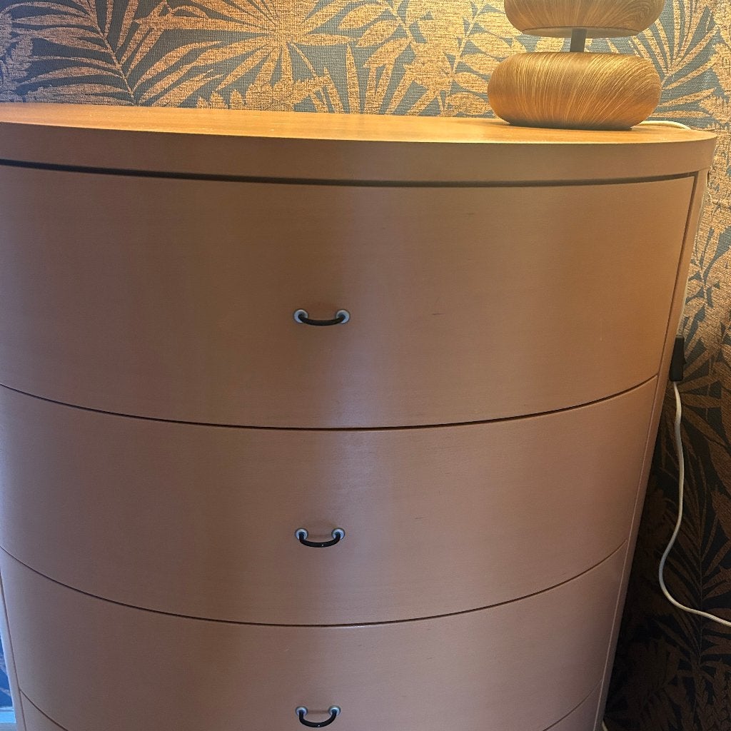 Hülsta Nachtkastjes en Dressoir, Ophalen, 50 tot 100 cm, Zo goed als nieuw, 25 tot 50 cm