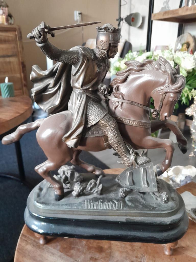 Te koop Ruiter op paard, Ophalen